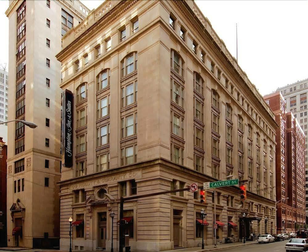 Hampton Inn & Suites Baltimore Inner Harbor Exterior photo